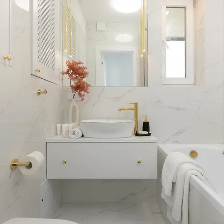 아파트 Senatorska By Renters *