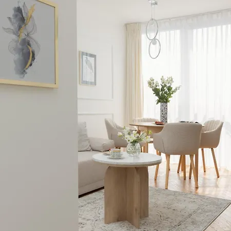 Senatorska By Renters Lejlighed