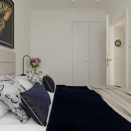 Apartmán Senatorska By Renters Varšava